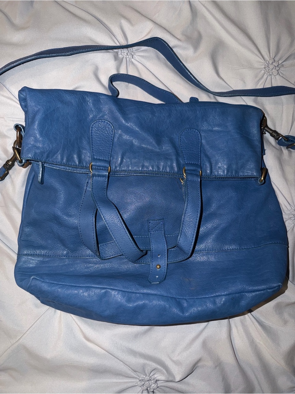 Wabi Italian Women's Blue Leather Shoulder Bag with Adjustable Strap